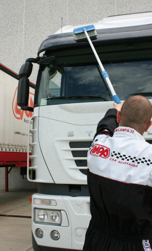 Truck-Wash, set idrospazzola con manico telescopico, innesto a vite - immagine 4