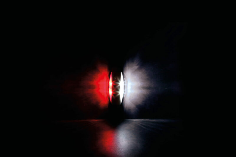 Luce supplementare a 4 Led bianco/rosso, 9/32V - Scocca bianco - immagine 4
