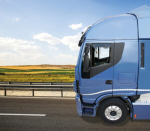 Set deflettori in policarbonato - compatibile per Iveco Eurocargo (10/91>) - Iveco Eurostar (04/92>09/04) - Iveco Eurotech (04/92>09/04) - Iveco Stralis (08/02>12/12) - Iveco Stralis (07/12>12/19) - Iveco Stralis Hi-Way (07/12>08/16) - Iveco Stralis XP (09/16>12/19) - Iveco Trakker (09/04>) - immagine 2