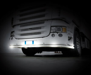 Set 20 pz, luce ingombro a 3 Led, montaggio ad incasso, 9/32V - Bianco - immagine 3