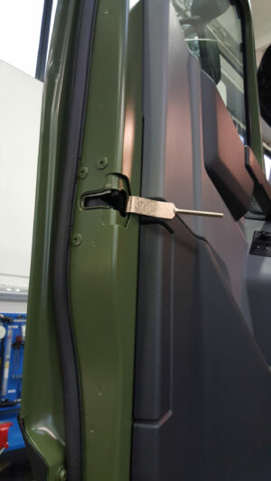 Serrature interne aggiuntive per cabina camion - compatibile per Renault T (06/13>)  - Renault T High (06/13>) - immagine 2