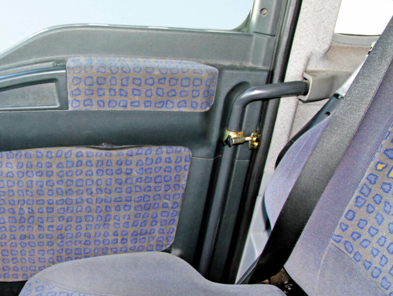 Serrature interne aggiuntive per cabina camion - compatibile per Man TGA (03/99>05/10) - Man TGS (09/07>08/14) - Man TGX (09/07>08/12) - immagine 2