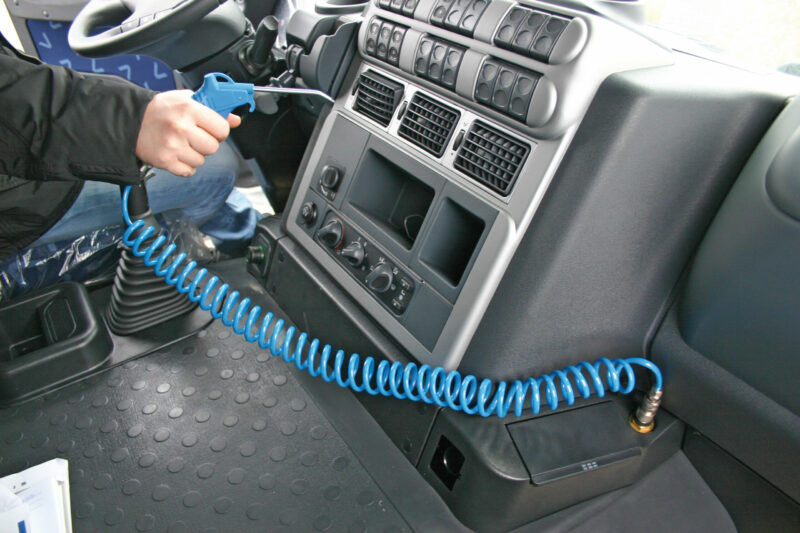 C-2, Connettore aria ad attacco rapido, doppia funzione - immagine 2