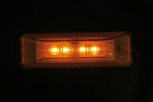 Luce ingombro a 4 Led, 24V - Arancio - immagine 5